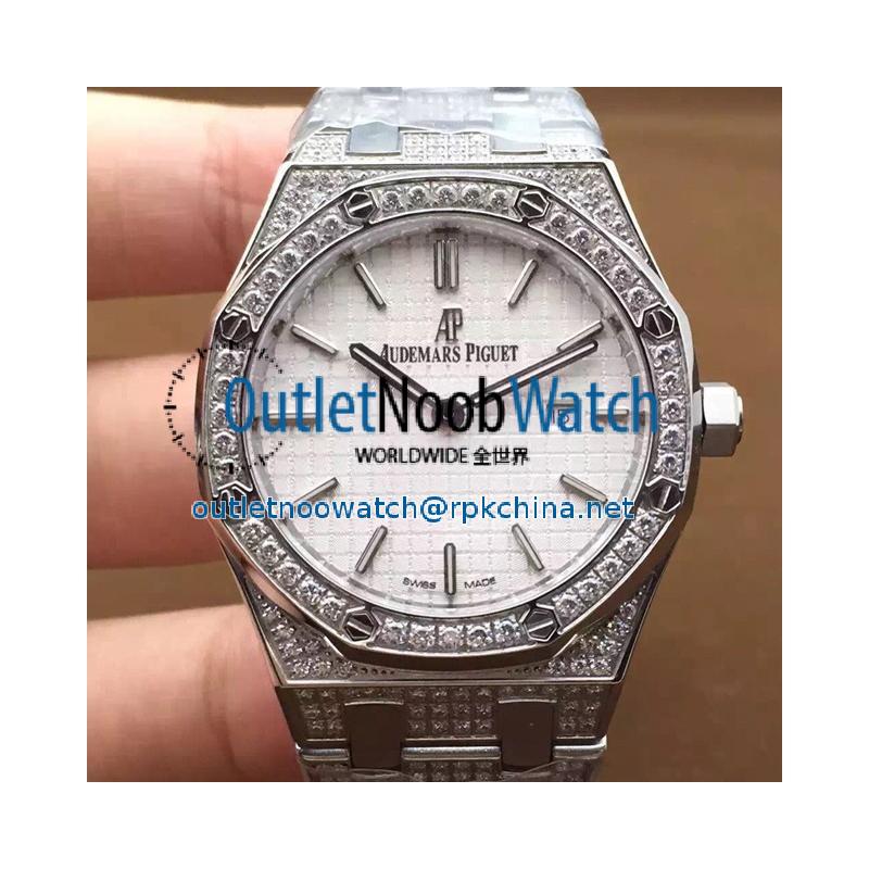 Replica Audemars Piguet Royal Oak 67651 Ladies Stainless Steel & Diamonds White Dial Swiss Quartz 2713